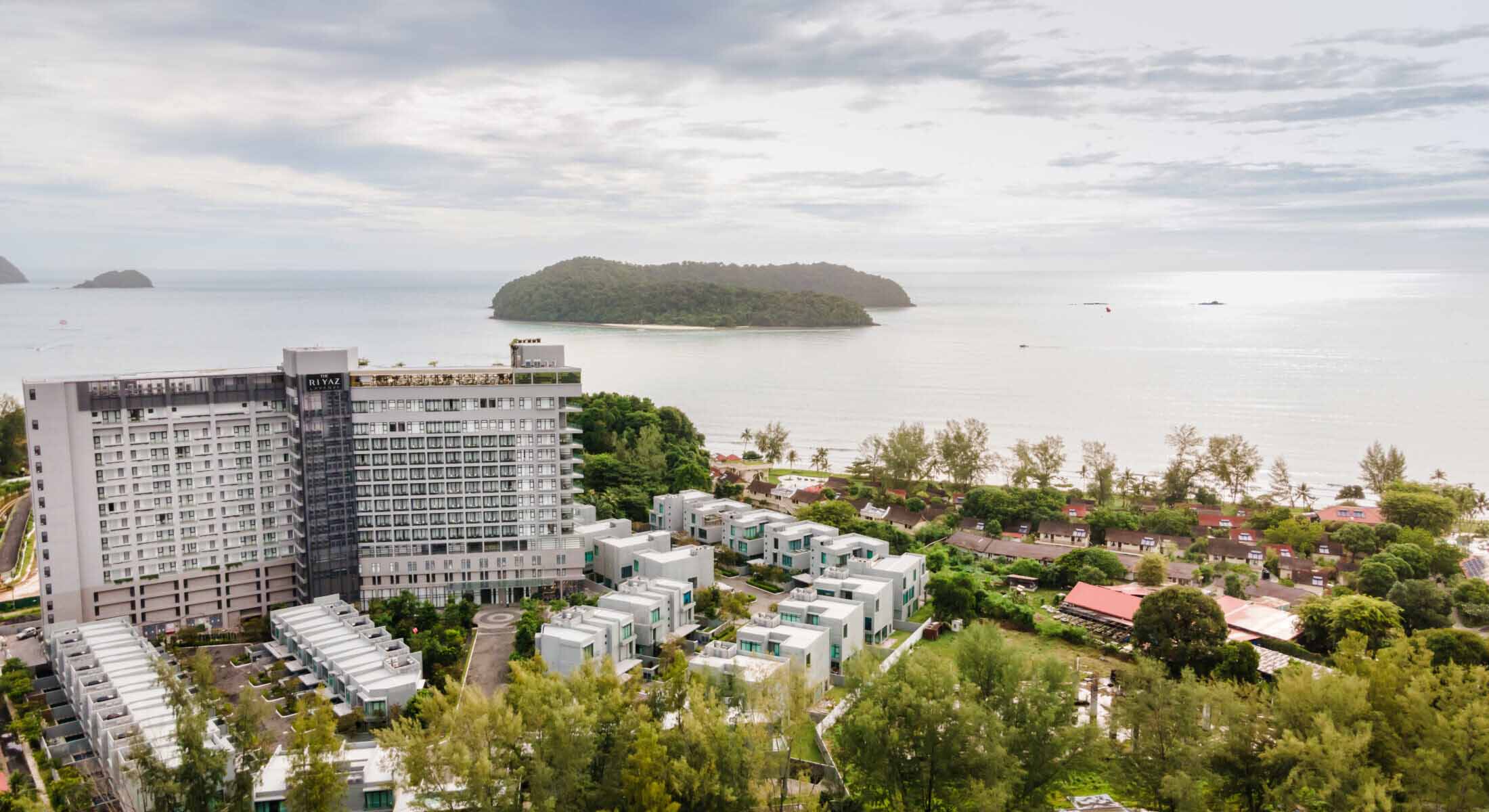 RIYAZ Hotels & Resorts  slide_2